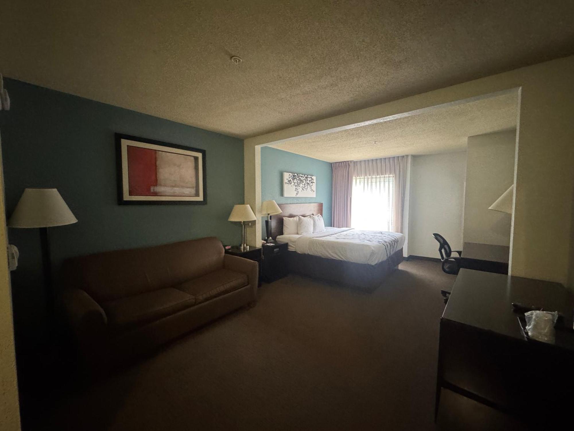 Sleep Inn & Suites Хатисбург Екстериор снимка