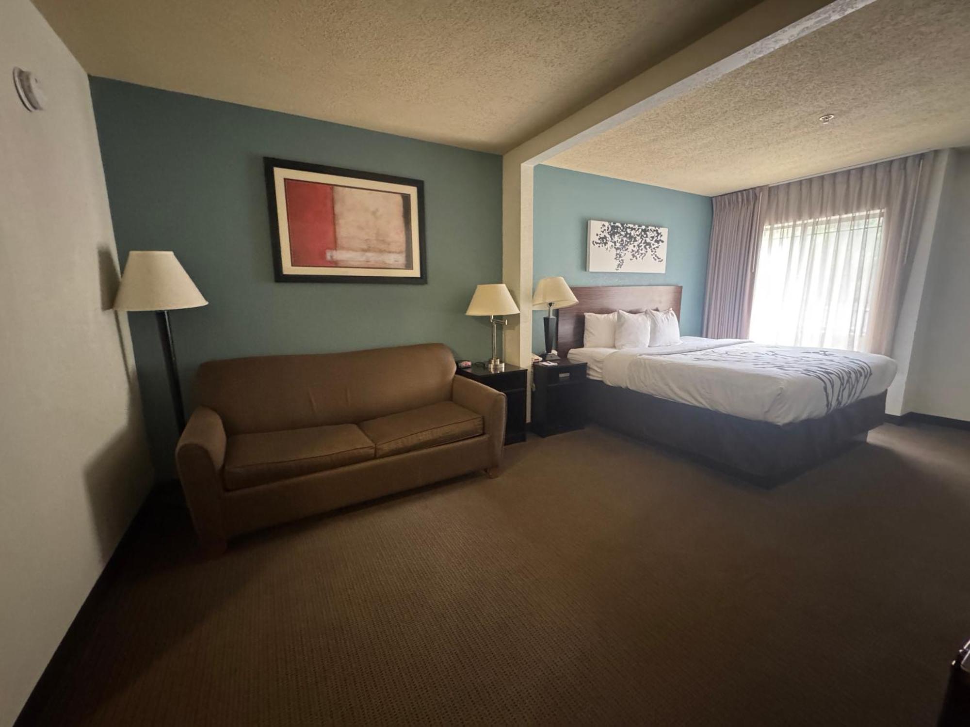 Sleep Inn & Suites Хатисбург Екстериор снимка