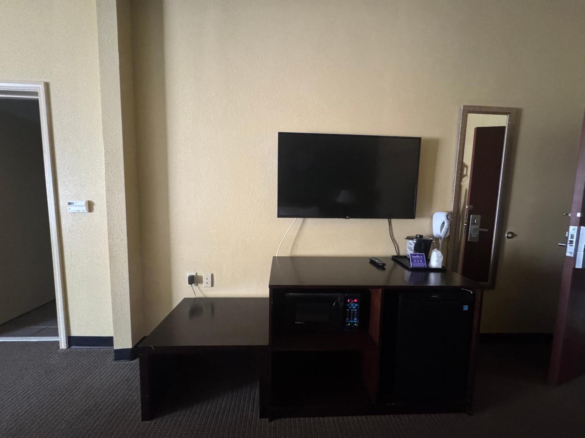Sleep Inn & Suites Хатисбург Екстериор снимка