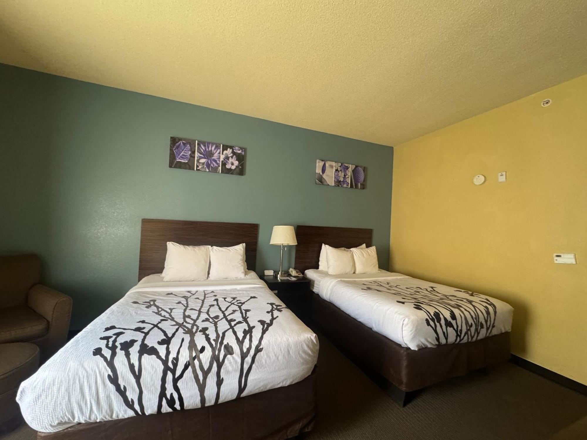 Sleep Inn & Suites Хатисбург Екстериор снимка